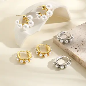 Light luxury Pearl Circle Earrings Female CC Shaped Golden Fashion Hoop Earrings women's accessories wholesale