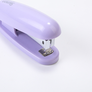 מהדק שולחני בצבע מקרון, תואם לסיכות 24/6, מהדק משרדי חמוד לכריכת מסמכים בבית ספר ובמשרד - Product Image 6