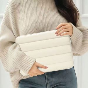 Funda para Portátil Duradera de Alta Calidad, Moderna y Elegante, Bolsa Protectora para Oficina, Escuela y Viajes - Product Image 4