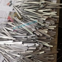 Pince à cils professionnelle Kaneka Enterprises KE-541225 Sky White haute précision pour volume, pointe en L, en acier inoxydable