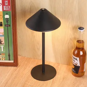 Nordic hot selling goblet desk lamp touch night light used for restaurant decoration table lamp modern wedding decoration lamp