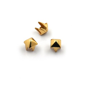 Kim Tự Tháp Túi Kim Loại Móng Vuốt Móng Tay Đinh Tán Vuông Kim Tự Tháp Đinh Tán Bốn Móng Vuốt Cho Da Hàng May Mặc - Product Image 2