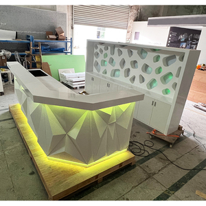 Bancone Bar a Forma di Diamante in Superficie Solida con LED, Pieghevole, con Lavello in Acciaio Inossidabile per Ristoranti e Cucine - Product Image 2