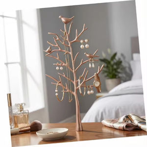 Moderno Expositor Metálico Colgante para Joyas, Organizador de Collares y Pulseras con Bandeja para Anillos - Product Image 3