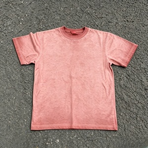 Camiseta de algodón de manga corta con cuello redondo y color sólido para hombre, estilo casual de punto, corte regular - Product Image 1