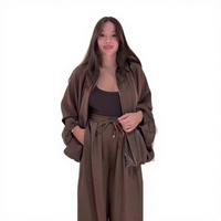 Ensemble long 2 pièces décontracté et élégant pour femme, nouvelle collection été 2026, couleur unie, col simple, confortable et tendance, vente en gros
