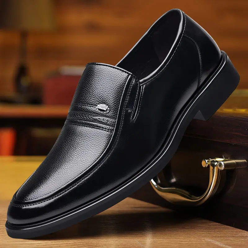 2022 New Arrival Men Fashion Business Formal leather shoes Men Oxford Shoes 48 New casual Men's leather shoes