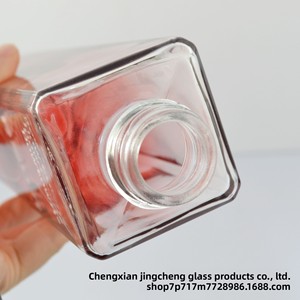 Botella de Vino Vacía Cuadrada Creativa de Vidrio Blanco para Whisky, Vinos Tintos, Blancos, Frutales y Amarillos Modelo X084 Shandong - Product Image 4
