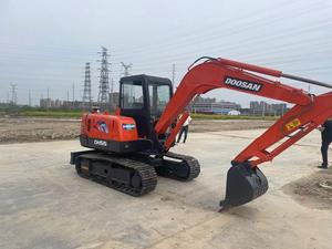 Gran oferta, excavadora Doosan de carga frontal usada con carga nominal de 5 toneladas para granjas con motor y bomba de componentes básicos - Product Image 4