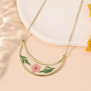 Collier de fleurs éternelles élégantes pour femmes Pendentif en résine naturelle Chaîne de clavicule délicate Bijoux Boho Chic - Product Image 4