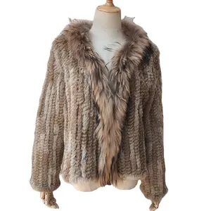 2024 abrigo de piel de conejo Real de punto para mujer con Cuello de piel de mapache chaqueta de piel auténtica de manga larga de invierno prendas de vestir para mujer
