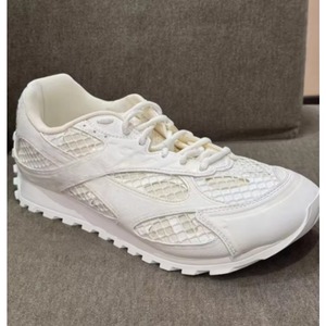 Chaussures de course décontractées de luxe, nouveau style, à lacets, respirantes, en maille, tendance mode, style couple, pour le sport - Product Image 3
