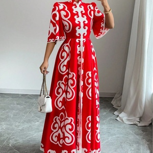 ชุดเดรสแฟชั่นผู้หญิงสีแดง คอจีน แขนสั้นทรงหลวม กระโปรงบานลายดอกไม้ คอตั้ง - Product Image 5