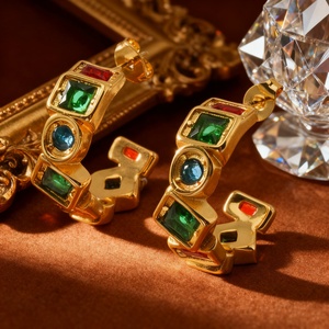 Aretes de Aro Budistas de Acero Inoxidable Chapados en Oro de 18k, Modernos y Elegantes, Certificados por Terceros, para Bodas, Compromisos y Eventos Religiosos - Product Image 2
