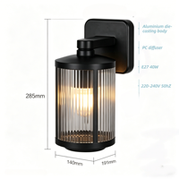Applique murale extérieure moderne IP54 étanche E27 en aluminium moulé sous pression pour jardin et porche avec diffuseur PC côtelé