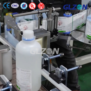 Machine d'étiquetage automatique à grande vitesse pour bouteilles rondes |   Applicateur industriel pour le remplissage de contenants de boissons et de cosmétiques à grande vitesse - Product Image 3