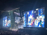 Pantalla LED de Alquiler para Interiores y Exteriores de Montaje Rápido para Conciertos, Bodas y Eventos