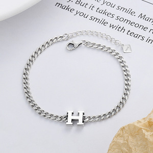 Nuovo Set Gioielli in <span class=keywords><strong>Argento</strong></span> Sterling S925 2026 - Collana e Bracciale con Catena Spessa a Lettera H, Ipoallergenico, Moda Donna, Ingrosso Personalizzato - Product Image 4