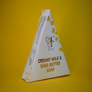 Jabón de Baño con Leche y Manteca de Karité, Fórmula Cremosa Hidratante Enriquecida con Vitaminas A, E y F, para una Piel Suave y Sedosa - Product Image 1