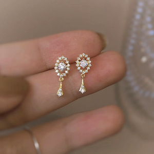 Orecchini Pendenti Geometrici Ovali per Donne, Stile Vintage Francese, Accessori per Orecchie da Indossare Quotidianamente - Product Image 1