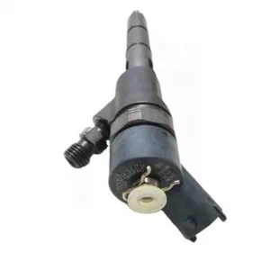 หัวฉีดน้ำมันเชื้อเพลิงเครื่องยนต์ 4D95L รุ่น 4941109 0445110307 สำหรับ PC60-8 PC70-8 PC130-8 - Product Image 1
