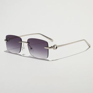 Lunettes de soleil carrées sans monture avec logo personnalisé, verres dégradés, protection UV400, monture métallique, style vintage 2025 pour hommes et femmes - Product Image 1