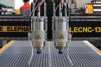 Máquina CNC para Tallar Madera de China, Router CNC 1325 1530 con Múltiples Cabezales para Procesar Tableros con Ondas 3D