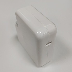 <span class=keywords><strong>Chargeur</strong></span> Type-c d'origine 67W A2518 pour <span class=keywords><strong>Macbook</strong></span> <span class=keywords><strong>Pro</strong></span> 13 ''/14'' 20.3V 3.3A - Product Image 2