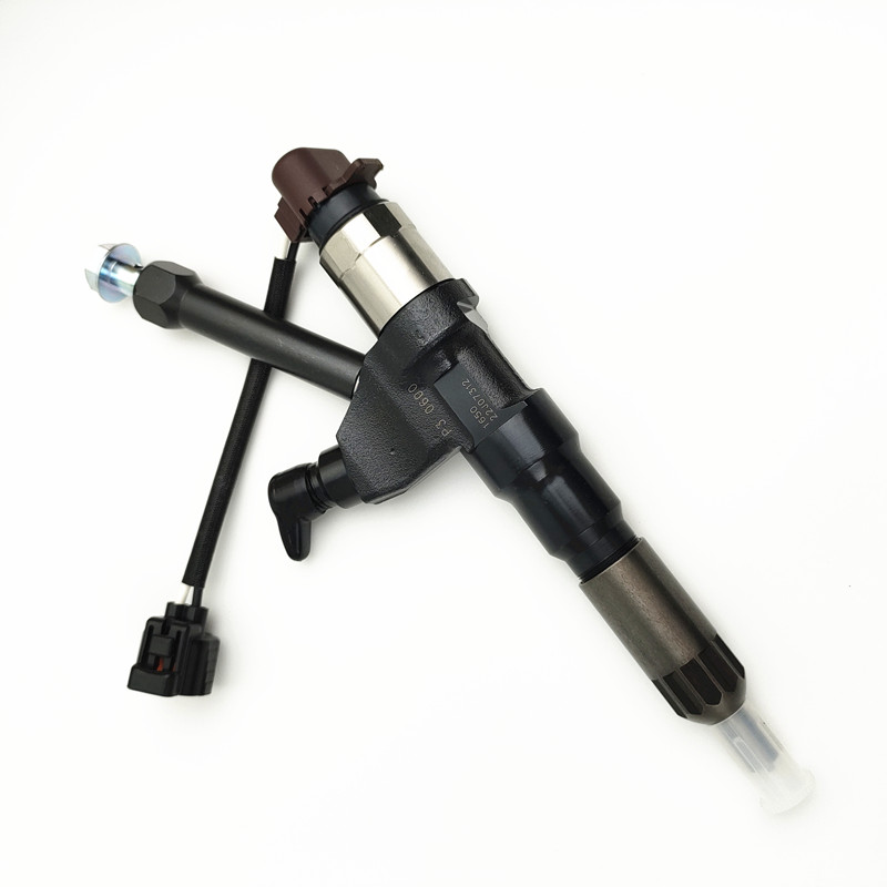Diesel Injector 23670-0E060 Common Rail Injector 295050-1650 for ISUZU