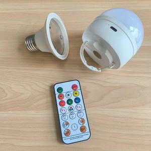 Bombilla LED Recargable por USB E26 E27, Bombilla LED RGB Portátil con Control Remoto, Bombilla Magnética para Emergencias, Camping y Armarios - Product Image 3