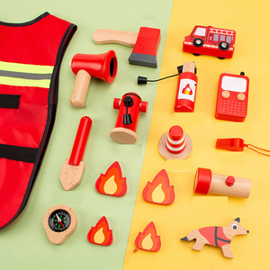 Jouet en bois costume de lutte contre l'incendie enfants <span class=keywords><strong>jeu</strong></span> de rôle <span class=keywords><strong>jeu</strong></span> de simulation ensemble de pompier costume de pompier pour enfants - Product Image 4