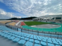 Système de sièges rétractables pour gradins sportifs, chaises de stade à dossier bas, sièges moulés par soufflage