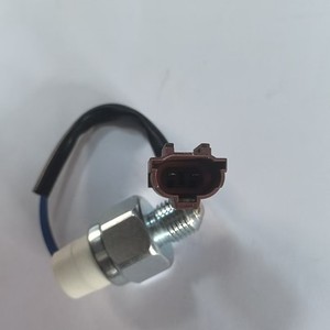 Sensor de aparcamiento 8-98180974-0 para Isuzu 12 V, asistencia de marcha atrás - Product Image 1