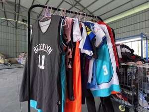 MS06 Venta al por Mayor de <span class=keywords><strong>Camisetas</strong></span> y Pantalones Cortos de <span class=keywords><strong>Baloncesto</strong></span> de <span class=keywords><strong>Segunda</strong></span> <span class=keywords><strong>Mano</strong></span>, Estilo Vintage, para Competiciones y Uso Casual, Empacados en Fardos - Product Image 3