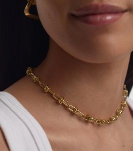 مجوهرات ملهمة للبيع بالجملة قلادة قابلة للتحويل مطلية بالذهب عيار 18 قيراط مع قلادة ترقوة وخياطة للنساء - Product Image 3