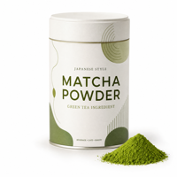 Poudre de thé vert matcha de style japonais, ingrédient pour les boissons, les cafés et les pâtisseries, en boîte