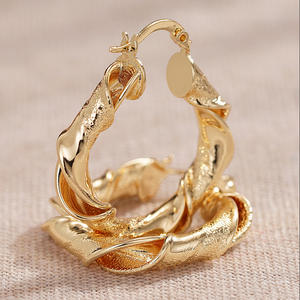 Boucles d'oreilles Huggie Ciayia-Legacy plaquées or, alliage, style classique, bijoux de mode unisexe - Product Image 4