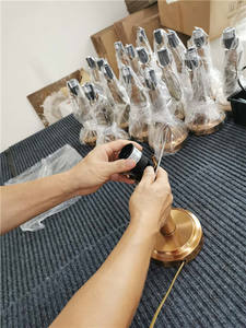 Fábrica china, venta al por mayor, vidrieras personalizadas <span class=keywords><strong>Tiffany</strong></span>, lámpara de mesa decorativa Retro de estilo europeo soldada a mano, lámpara de escritorio LED - Product Image 5