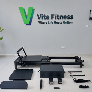 Máquina de Pilates Portátil de Aleación de Aluminio Negra con Pedales y Resortes Resistentes para Entrenamiento Físico, Venta al por Mayor - Product Image 2