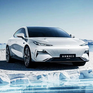Voiture électrique <span class=keywords><strong>Auto</strong></span> Geely Galaxy E8 2024 665Km 200Kw 272Ps New Energy Vehicle 3000W Pure Electric Car Galaxy Geely Yinhe E8 - Product Image 3
