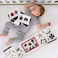Jouet sensoriel noir et blanc, livre pour bébé à contraste élevé, livre pliable de style accordéon en tissu doux pour la croissance cérébrale des nouveau-nés