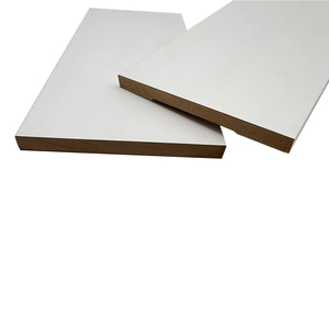 USA Canada <span class=keywords><strong>4</strong></span> Inch Màu Trắng Primed <span class=keywords><strong>MDF</strong></span> Phẳng Khuôn S4s Cổ Phiếu Phẳng Vỏ Ván Chân Tường Primed Ván Vuông Gỗ <span class=keywords><strong>MDF</strong></span> Phẳng - Product Image 3
