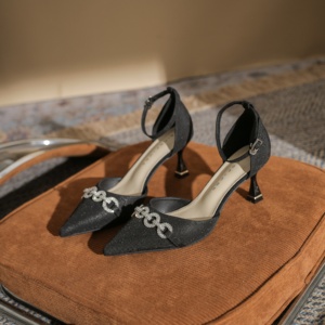 New Elegant Evergreen Sexy Women's Wedding Shoes Brides 2026 Ankle Strap <b>Closed</b> <b>Toe</b> Stiletto <b>Heel</b> Genuine Leather Bead - Product Image 4