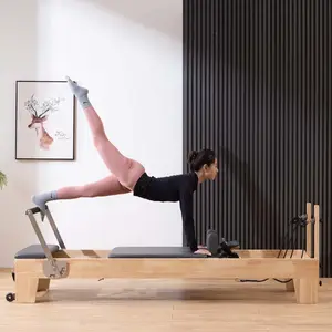 Lit d'entraînement de yoga Équipement en bois Fitness Balance Exercice Machine Chêne Pilates Reformer à vendre