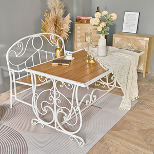 Table de salle à manger rectangulaire de style européen en métal blanc, style rustique, avec plateau en bois et structure en métal - Product Image 1