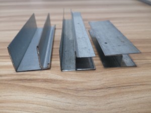 Machine de formage d'angles en <span class=keywords><strong>acier</strong></span> galvanisé en forme de L CNC OEM pour systèmes CVC - Product Image 5