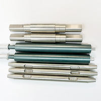 Pièces de précision non standard en acier inoxydable usinées CNC sur mesure avec axe long et filetages externes – Chine