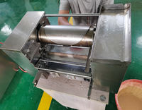 Machine à crêpes et gaufres multifonctionnelle motorisée automatique en acier inoxydable de qualité alimentaire pour la préparation de gâteaux mille-feuilles