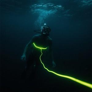Equipaggiamento di sicurezza impermeabile leggero compatto a lunga durata in fibra SiO2 a bassa potenza ad alta luminosità per il salvataggio subacqueo