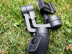 กิมบอล 3 แกน รับน้ำหนักได้ 250 กรัม สำหรับ<span class=keywords><strong>ถ่าย</strong></span>วิดีโอสด วล็อก และการเดินทาง ป้องกันการสั่นไหว ใช้งานได้กับ <span class=keywords><strong>iPhone</strong></span> Android และ GoPro - Product Image 5